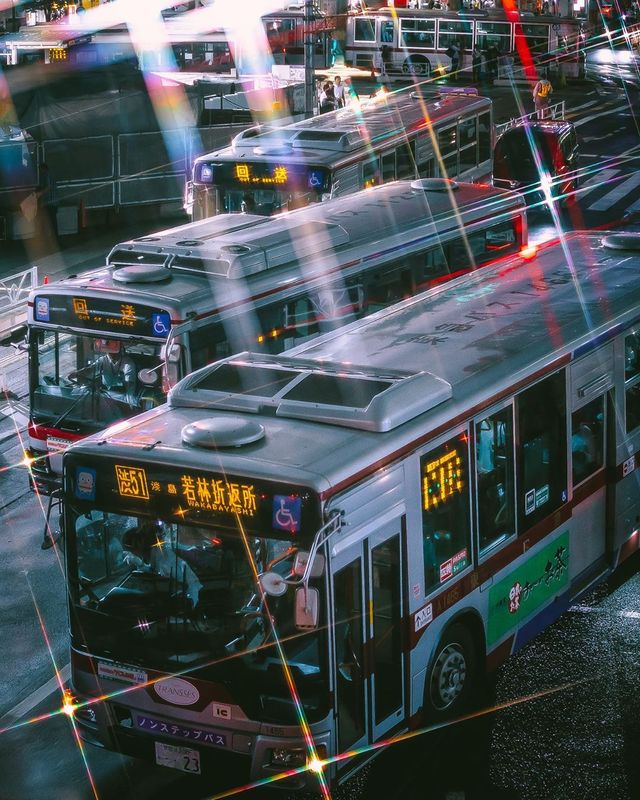 Прогулянка вулицями Токіо у яскравих фото - фото 355807