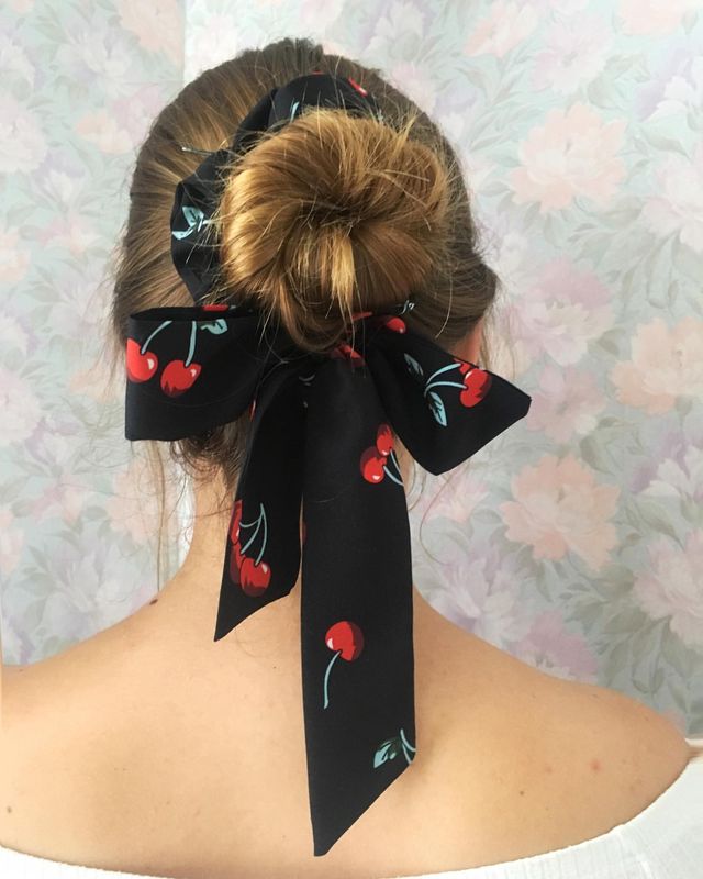 Названий наймодніший осінній аксесуар для волосся - фото 355872