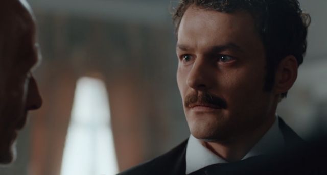 Григорій не хоче залишити Катю в спокої - фото 355919