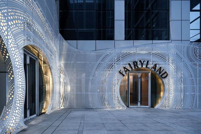 У Китаї з'явилось незвичайне дитяче кафе, яке сподобається і дорослим - фото 355986