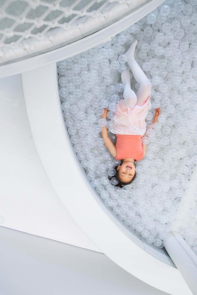 У Китаї з'явилось незвичайне дитяче кафе, яке сподобається і дорослим - фото 355998