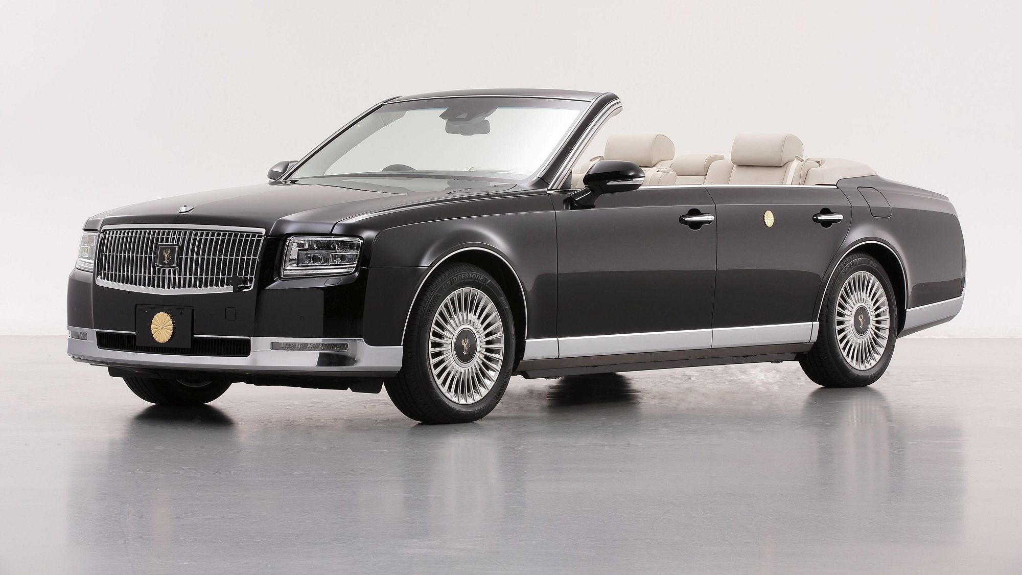 Toyota Century - фото 1