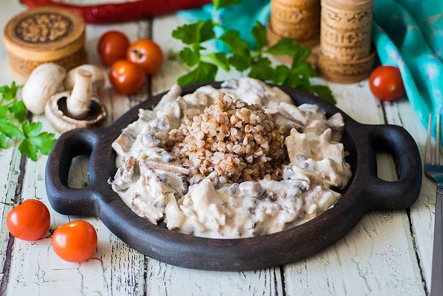 Підлива з грибів і м'яса до будь-якого гарніру - фото 356409