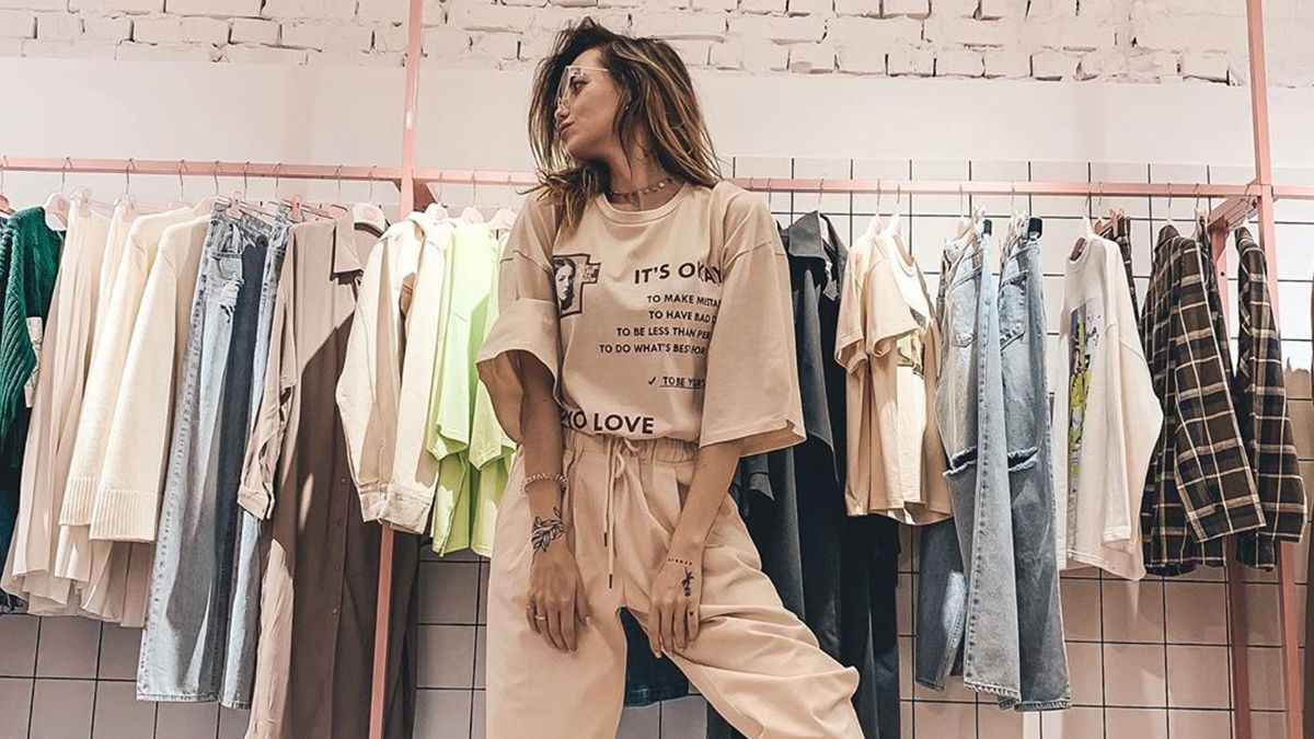 Ефектна Надя Дорофєєва оголила стрункі ніжки: гаряче фото