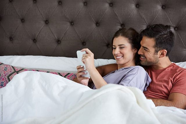 Гаджети заміняють нам інтимне життя - фото 356593