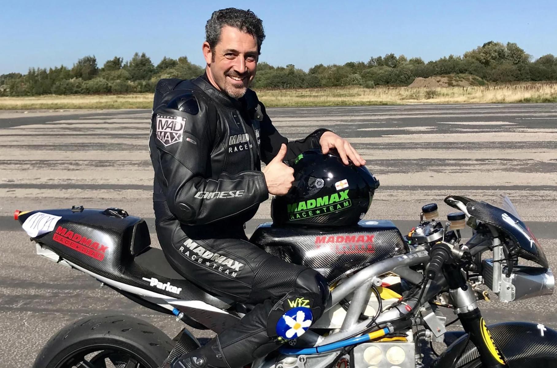 Понад 300 кілометрів: установлено рекорд швидкості на електробайку