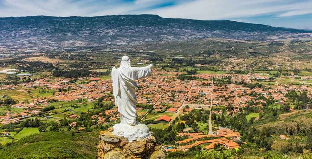 Українці отримали безвіз з ще однією південноамериканською країною - фото 357234