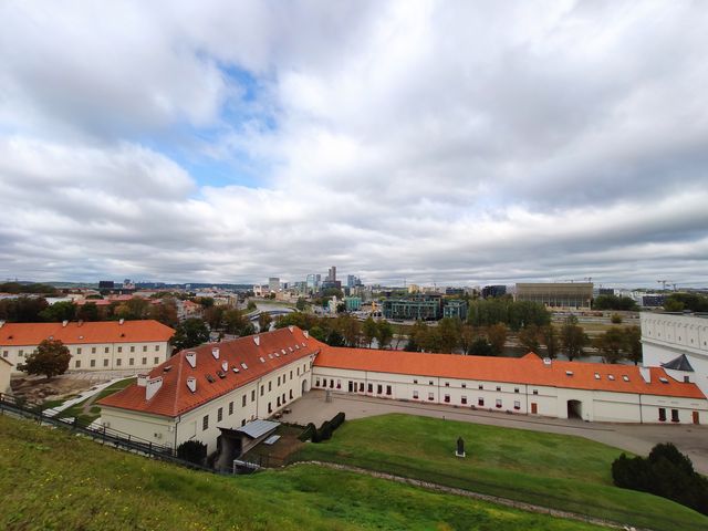 Вид на місто з вежі - фото 357259