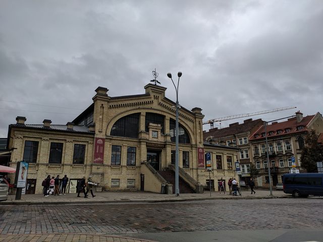 Машину вже купив? Затишний і доброзичливий Вільнюс, який треба побачити на власні очі - фото 357269