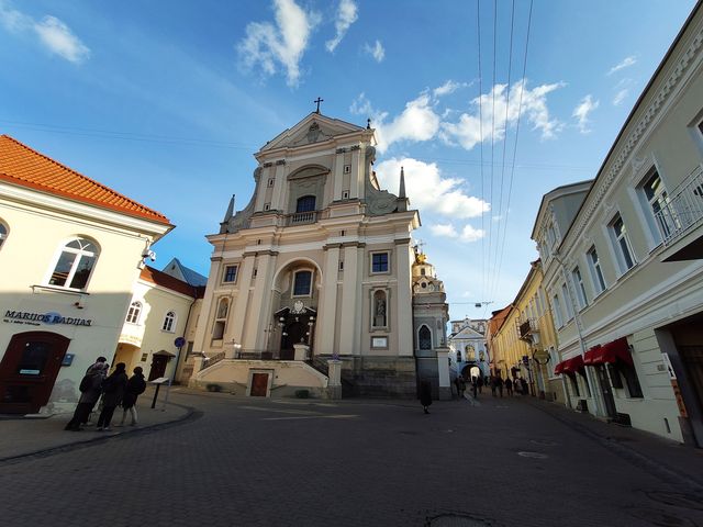 Машину вже купив? Затишний і доброзичливий Вільнюс, який треба побачити на власні очі - фото 357274