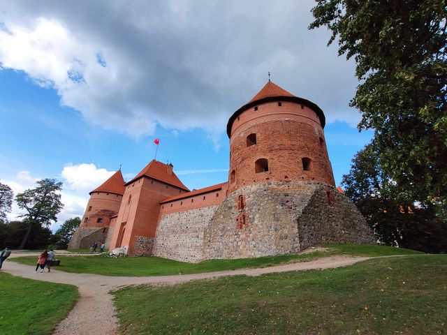 Машину вже купив? Затишний і доброзичливий Вільнюс, який треба побачити на власні очі - фото 357275