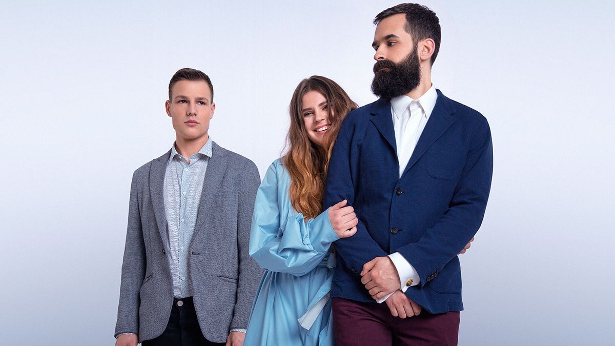 Солістка KAZKA заінтригувала романтичним знімком з колегою