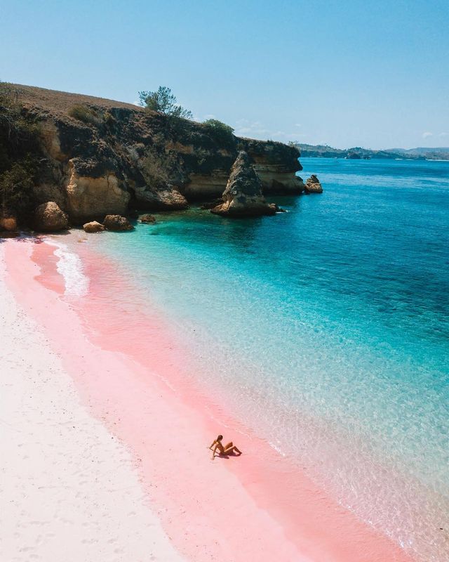 Американець побував у 45 країнах і надихає на мандри: яскраві фото - фото 357526