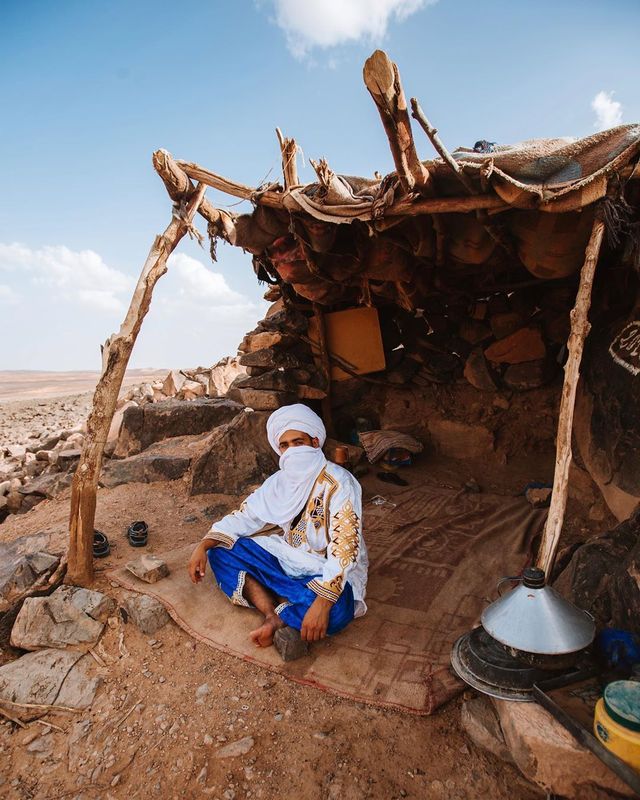 Американець побував у 45 країнах і надихає на мандри: яскраві фото - фото 357545