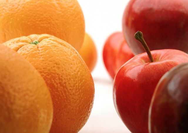 Компот з яблук на зиму: 7 рецептів, як закрити смачний яблучний напій - фото 357557