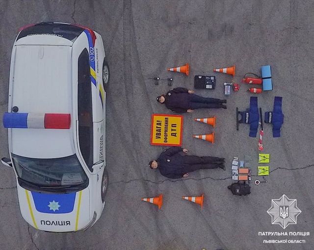 Українські рятувальники взяли участь у популярному флешмобі - фото 357962