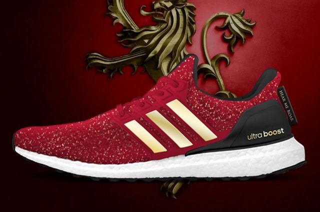 Як виглядають наймодніші кросівки сезону - фото 358035