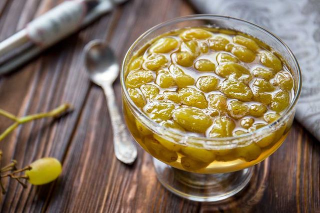 Варення з винограду на зиму: рецепти для білих і темних сортів з фото - фото 358077