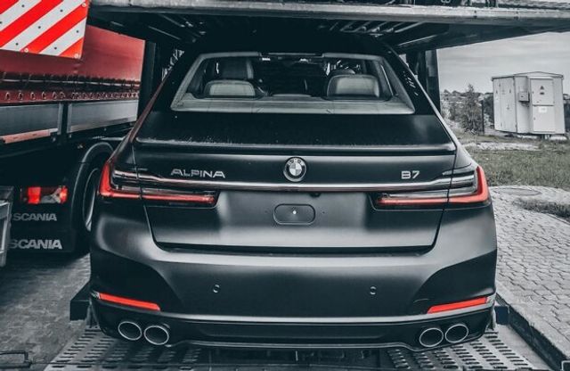 В Україні помітили нову BMW Alpina B7 xDrive - фото 358121