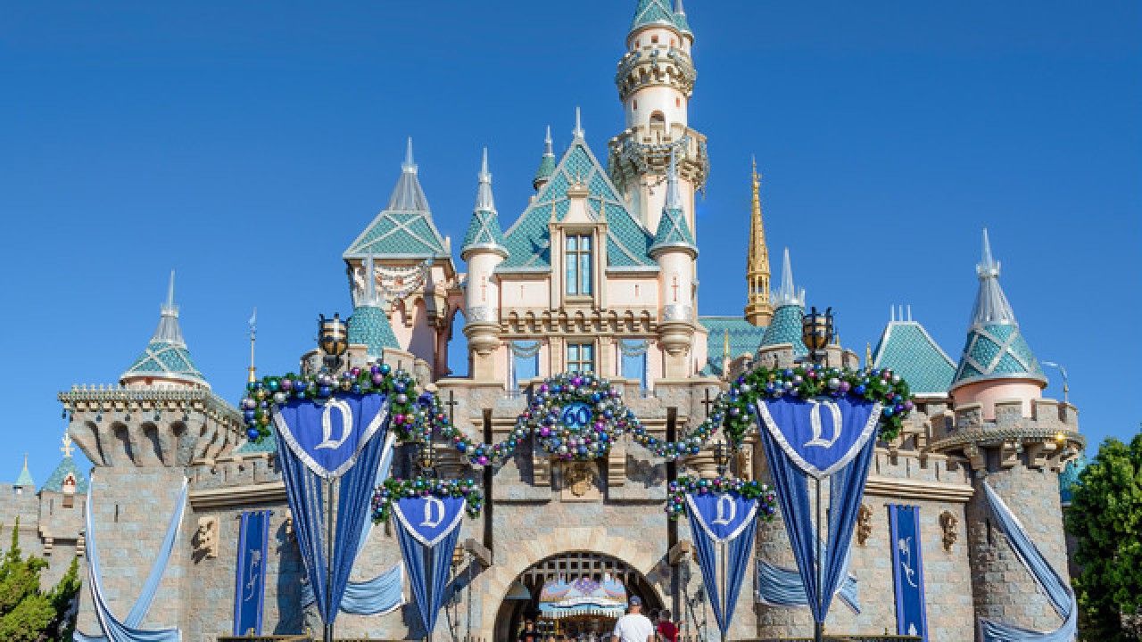 Перші три позиції за Діснейлендами - фото 1