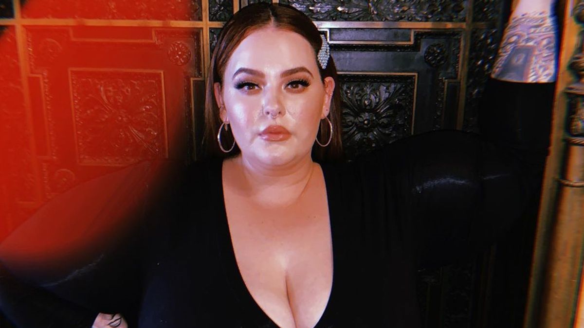 Найпишніша модель у світі Тесс Холлідей знялася оголеною