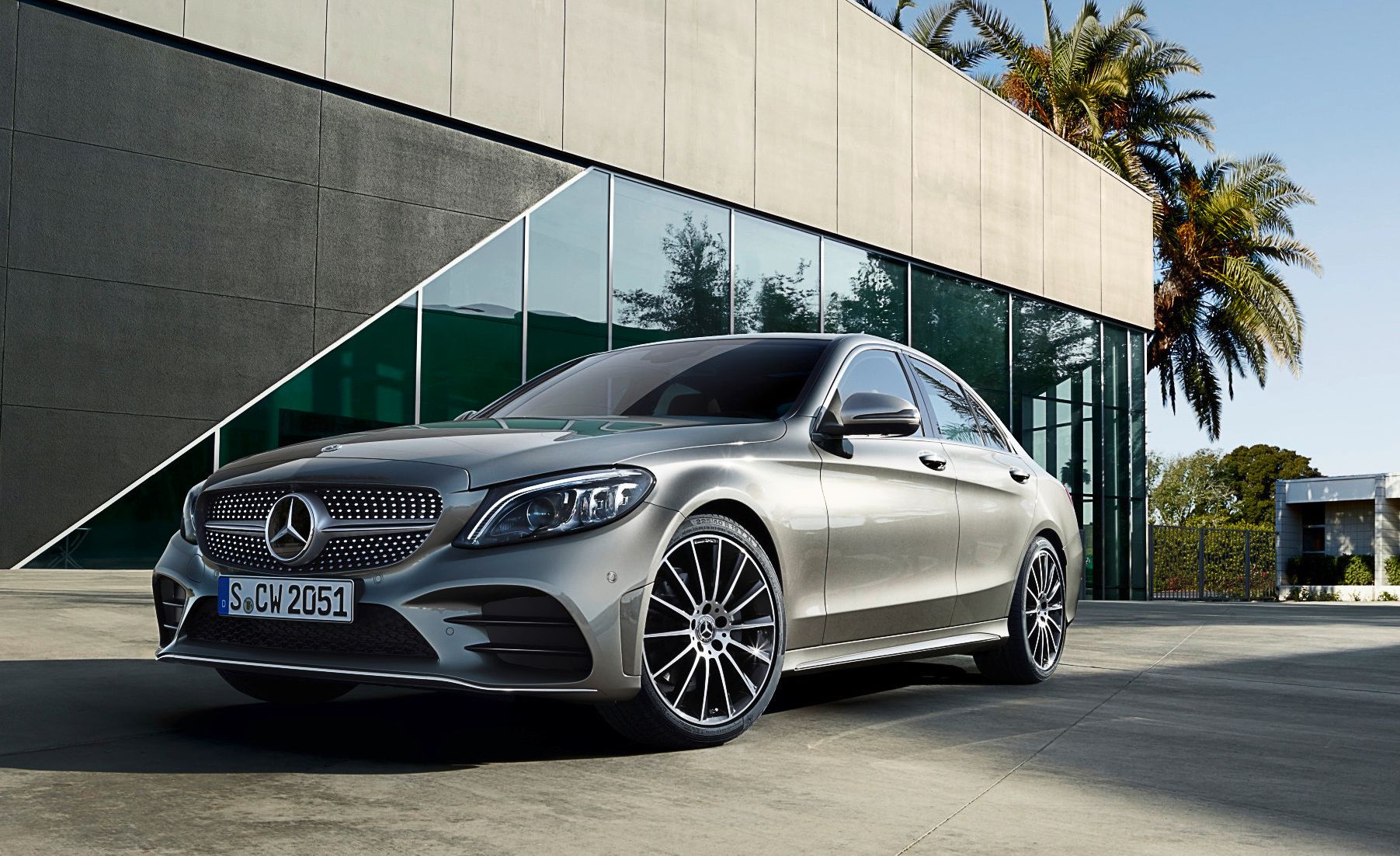 Mercedes-Benz C-Class отримає фішки старших моделей - фото 1