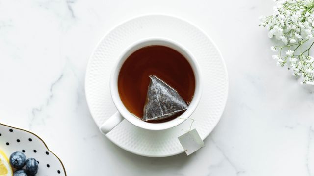 Чай у пакетиках негативно впливає на здоров'я - фото 358579