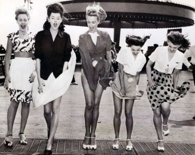 Як розважалися дівчата у середині ХХ століття - фото 358790