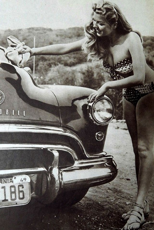 Як розважалися дівчата у середині ХХ століття - фото 358800