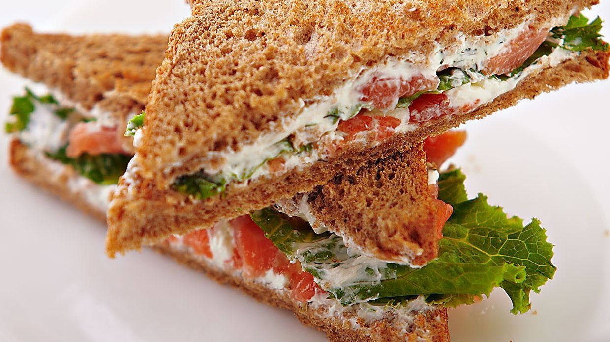 Мініпіци або рецепт дуже ситних бутербродів