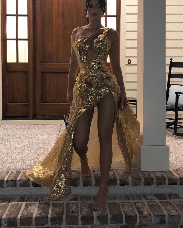 Наймолодша мільйонерка світу зваблює фанів сексуальною фігурою - фото 358941