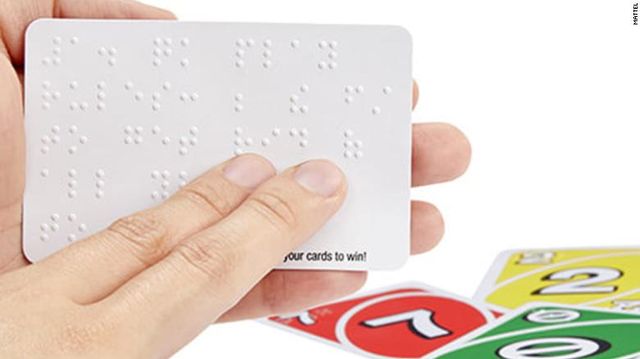 На гральні карти нанесений шрифт Брайля - фото 358973