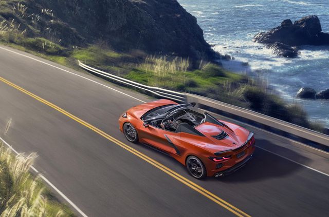 Компанія Chevrolet представила родстер Corvette Stingray - фото 359298