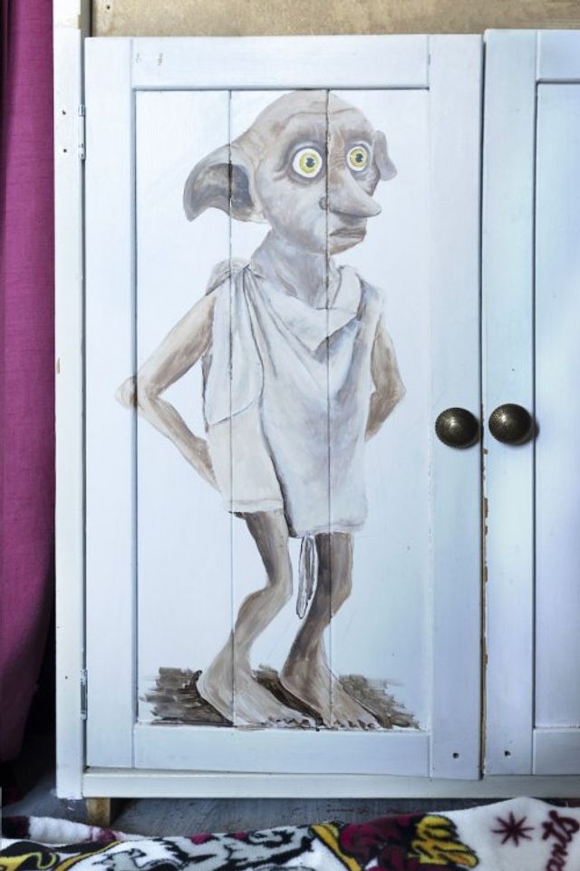 Художниця перетворює кімнату дочки на справжній Гогвортс - фото 359587