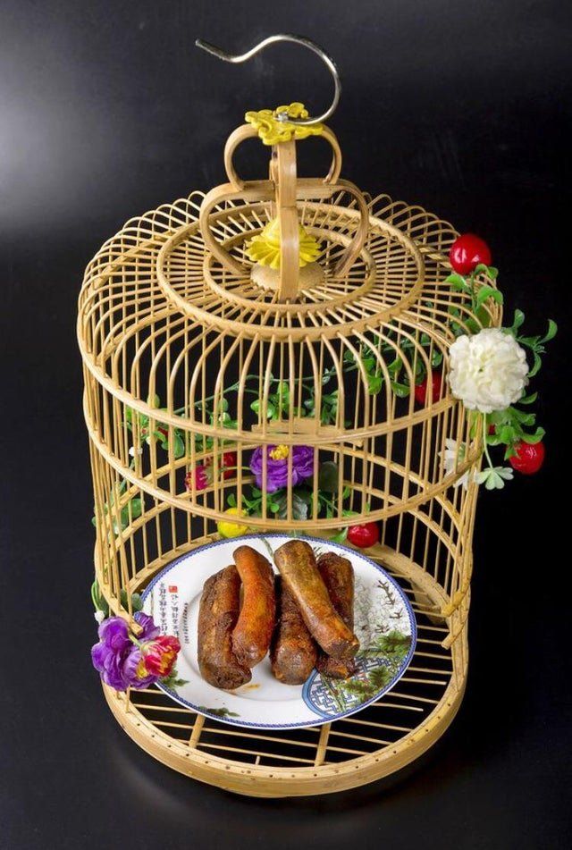 У долоньці та на лопаті: епічні фото дивної подачі страв у закладах - фото 359685