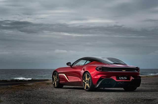 Aston Martin показав найдорожчу модель у своїй історії - фото 359835