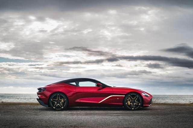 Aston Martin показав найдорожчу модель у своїй історії - фото 359836