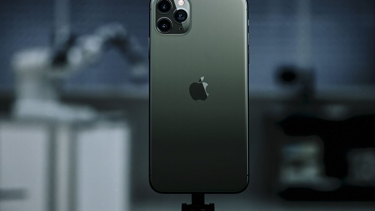 Експерти рекомендують iPhone 11 Pro Max до покупки - фото 1