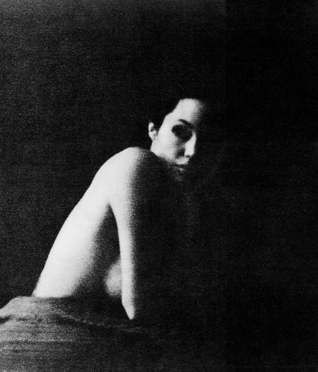 Унікальні фотографії Джолі, зроблені Бредом Піттом - фото 360379