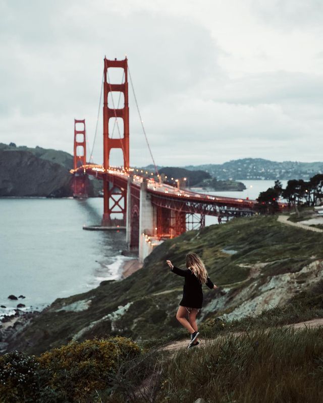 Ось чому варто мандрувати: яскраві фото барменки з Аргентини - фото 361248