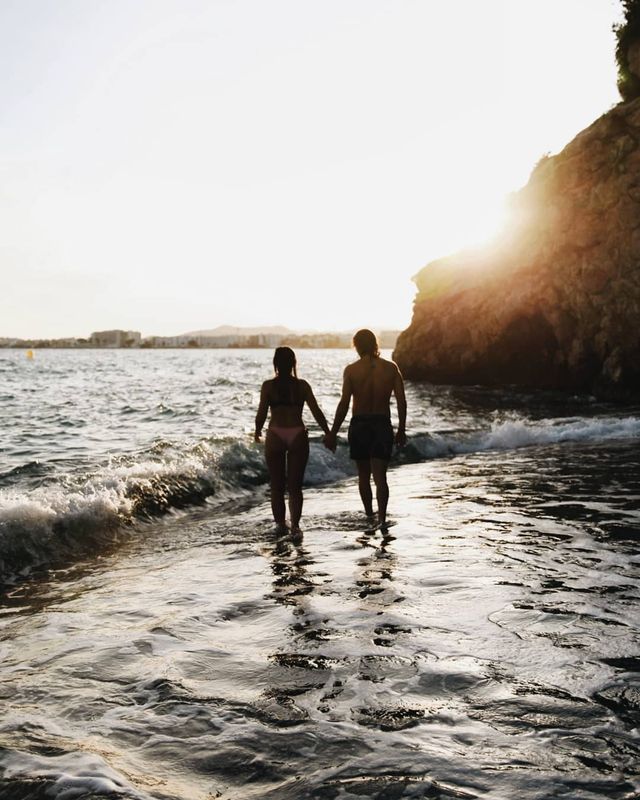 Ось чому варто мандрувати: яскраві фото барменки з Аргентини - фото 361254