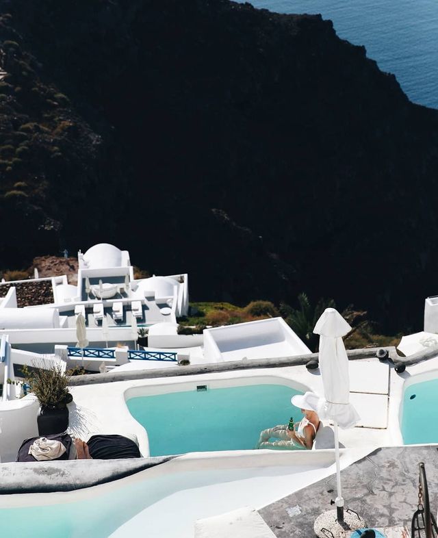 Ось чому варто мандрувати: яскраві фото барменки з Аргентини - фото 361264