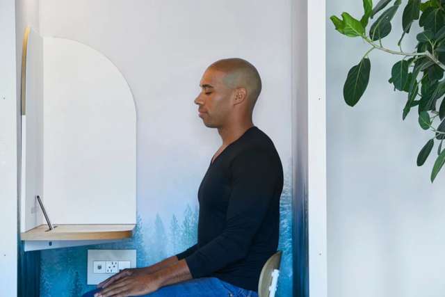 Американський стартап створив 'кабінку спокою' для офісних працівників - фото 361927