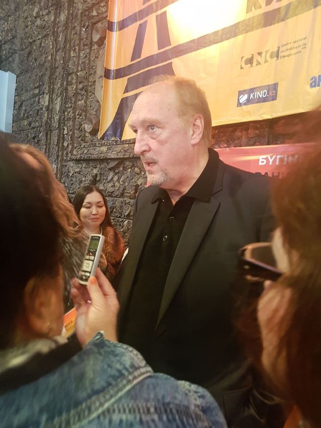 Як змінилися актори фільму Таксі: фото тоді і зараз - фото 362127