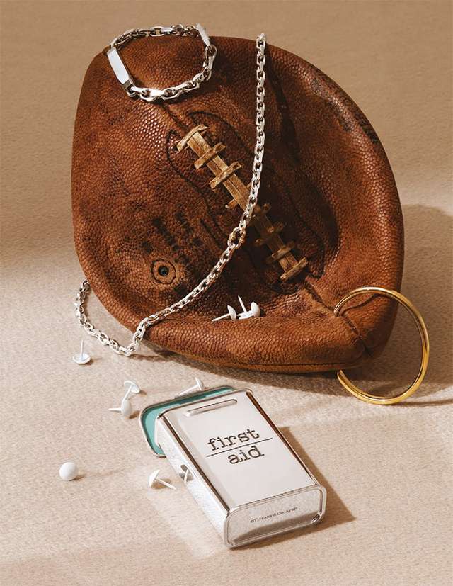 Tiffany & Co випустила першу чоловічу колекцію: у ній не лише прикраси - фото 362170