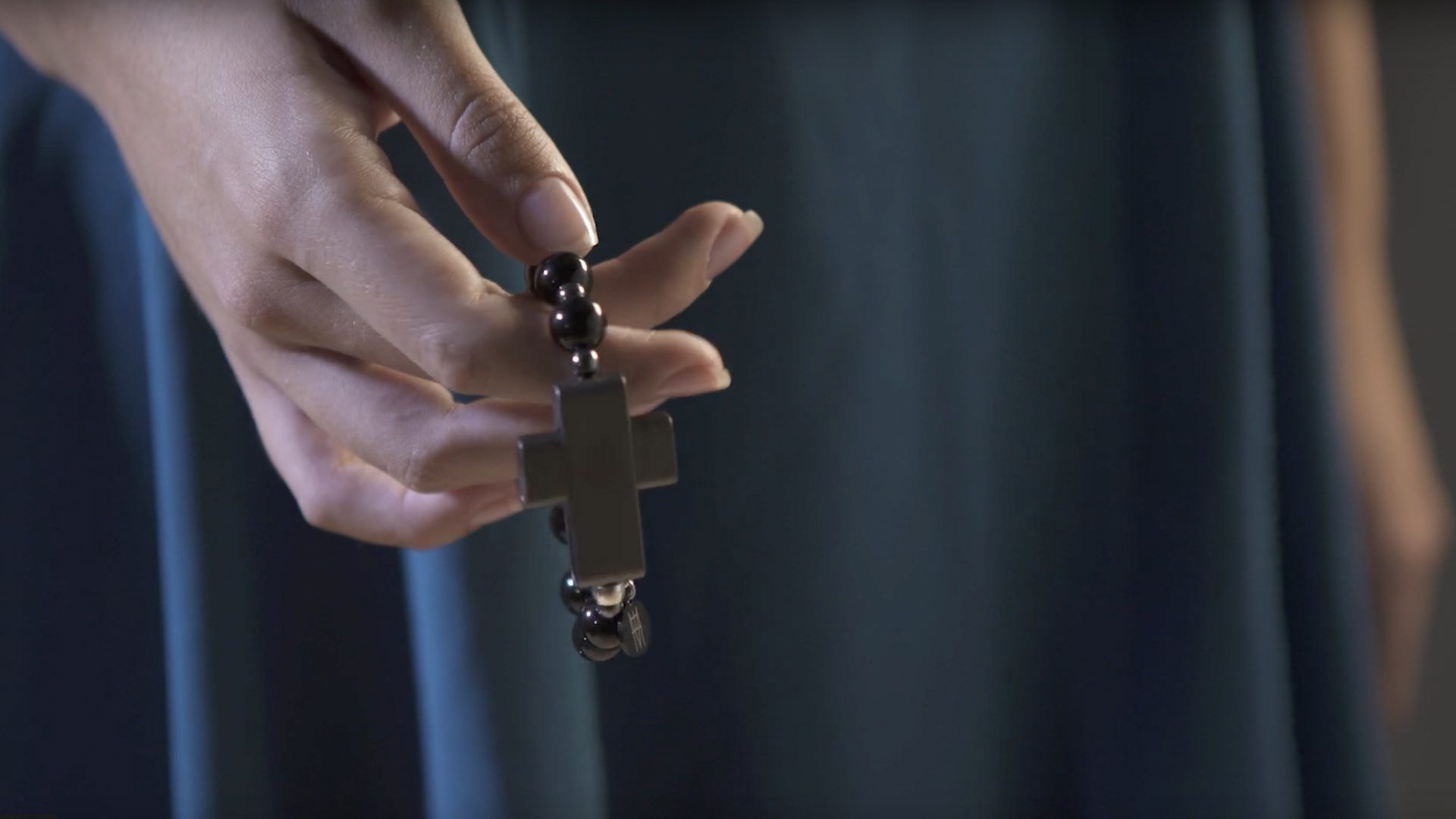 У Ватикані випустили смарт-чотки, які замінять фітнес-браслет