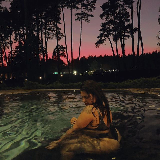 KAZKA не перестає роздягатися - фото 362455