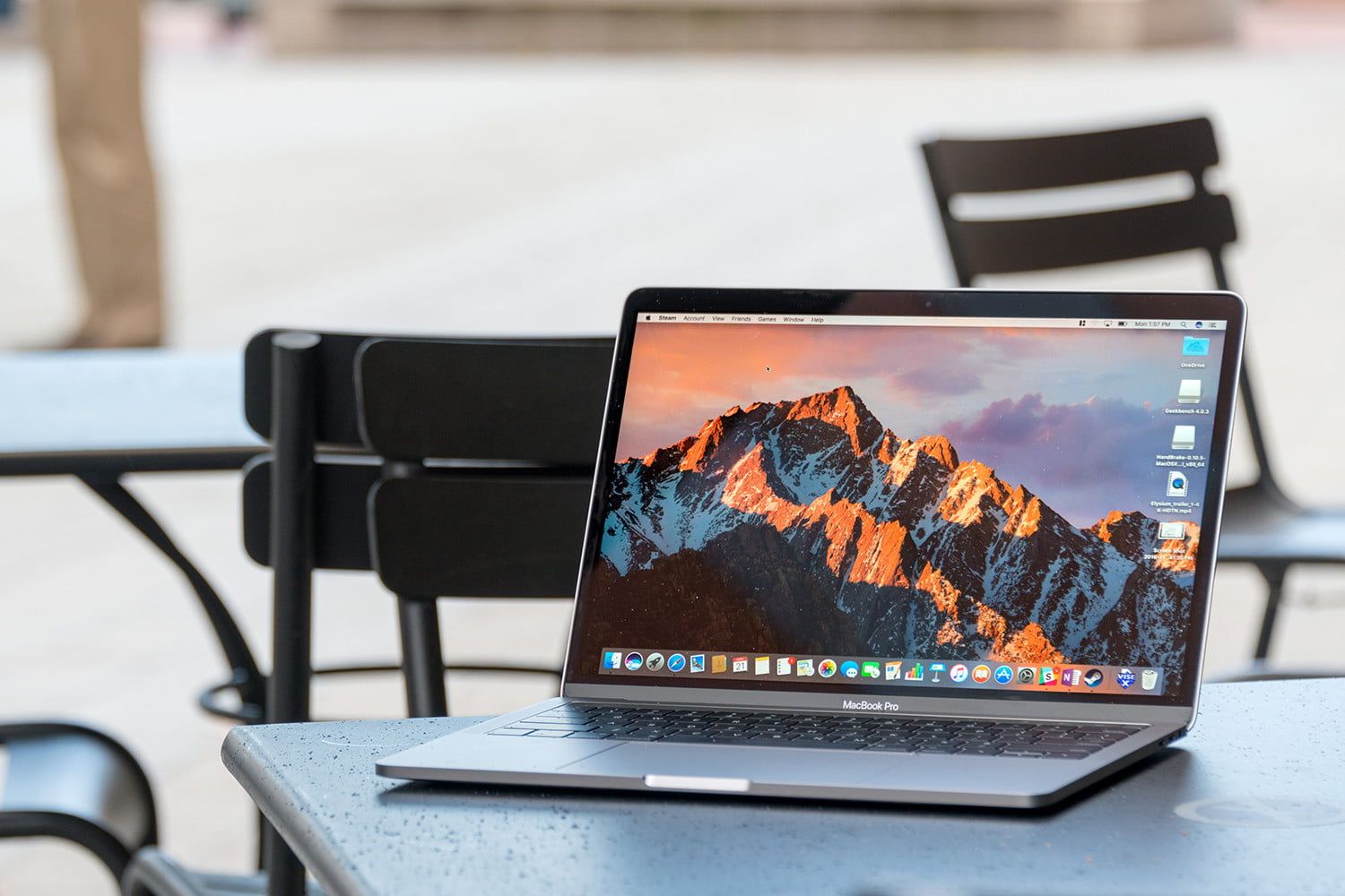 Новий MacBook Pro покажуть незабаром - фото 1