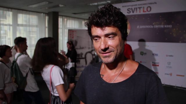 Найкучерявіші українські артисти: зіркова добірка до Дня кучерявих людей - фото 362558