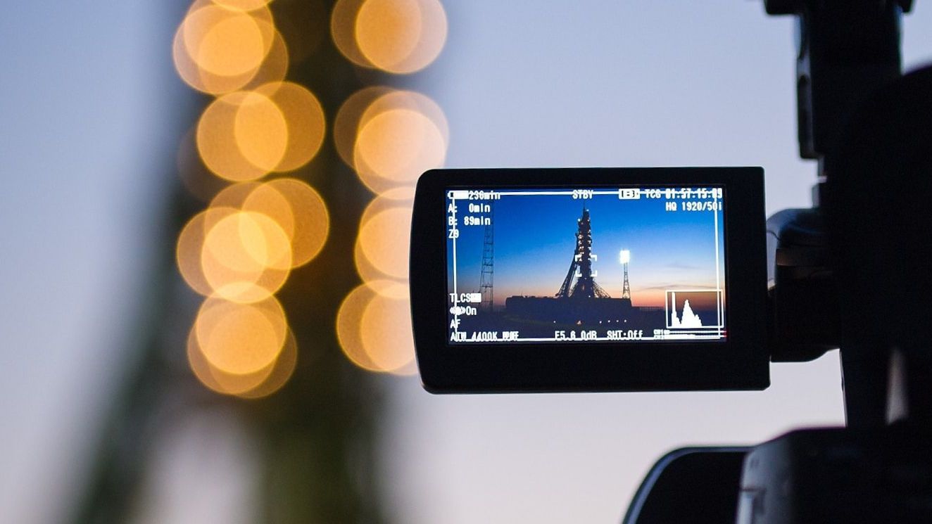 Нейромережа навчилася створювати відео з однієї фотографії